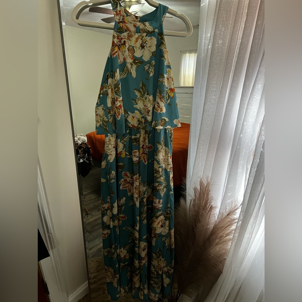 Floral boutique jumpsuit. Size M.